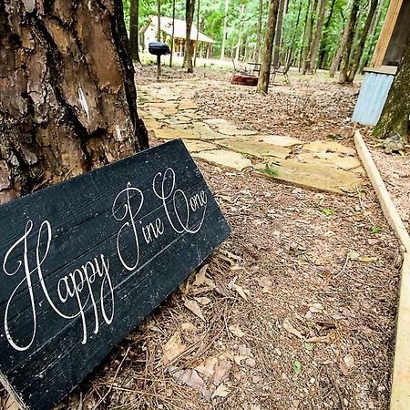 Happy Pine Cone Villa Тилер Екстериор снимка